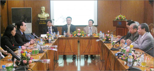 VOV resalta papel de la comunidad vietnamita en ultramar